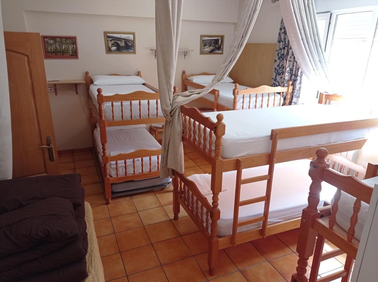 Albergue De Peregrinos Ultreia Et Suseia Albergue Sigueiro Exterior foto